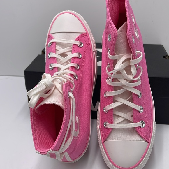 Converse WMNS A07141C CTAS LIFT HI
OOPS PINK/OOPS PINK Platforms Sneakers - Picture 12 of 16